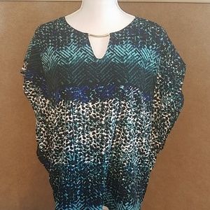 Women's multi colored blouse. L/XL